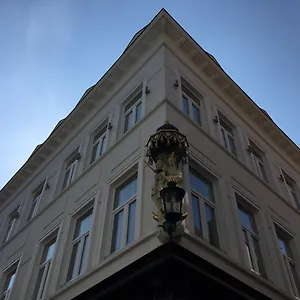 Business 4*, Antwerpen België